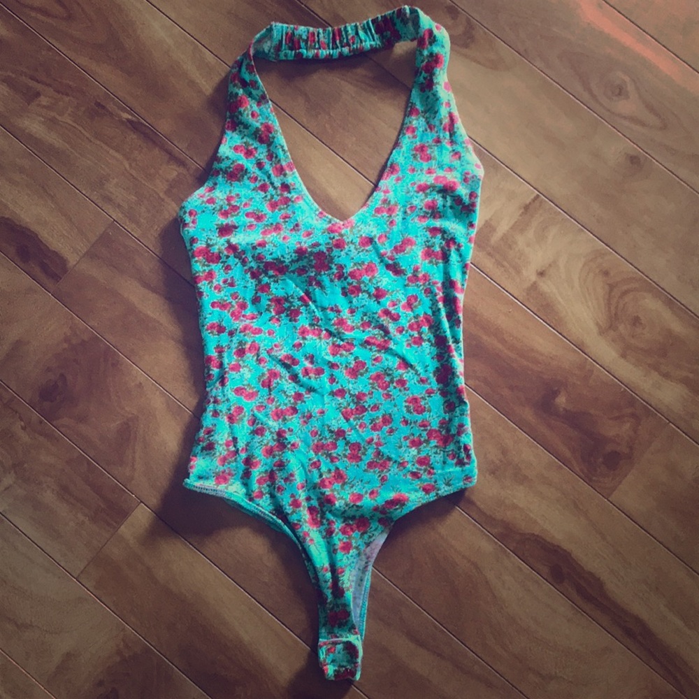 Guess halter bodysuit